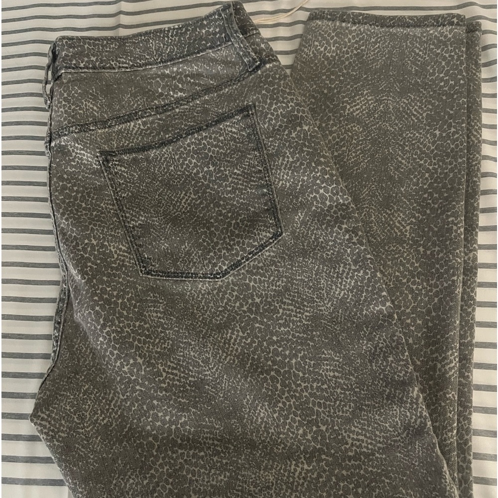 NWT! Universal Thread jeans